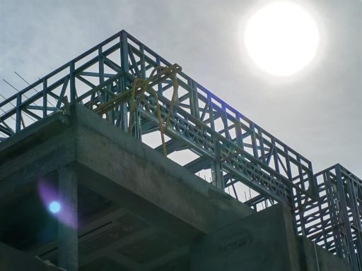 SURELEVATION VILLA EN STRUCTURE METALLIQUE