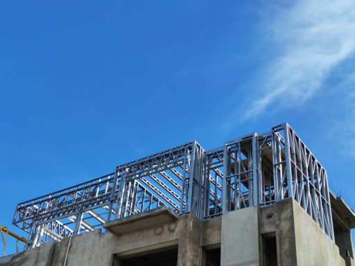 SURELEVATION VILLA EN STRUCTURE METALLIQUE